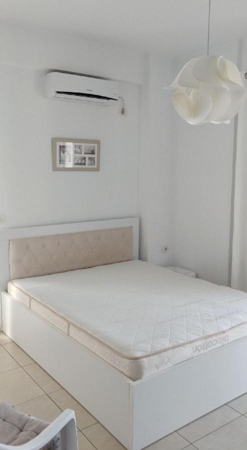 Seaside View Apartment Sarandë Buitenkant foto